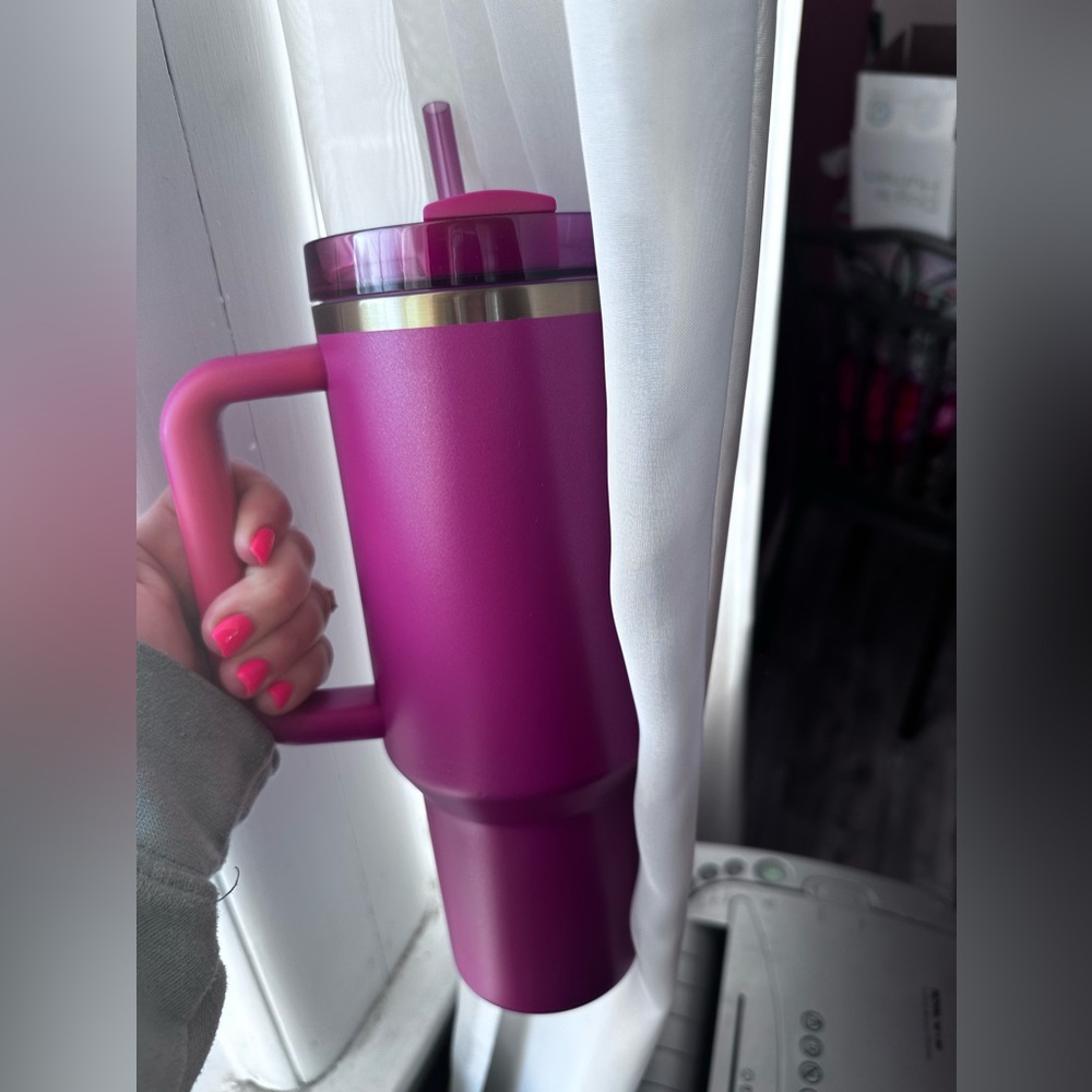 Brand new Stanley Starbucks 2024 holiday berry 40oz tumbler